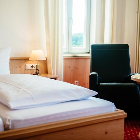 Deutenhof Hotel, Restaurant & Veranstaltung Bad Abbach Exteriör bild