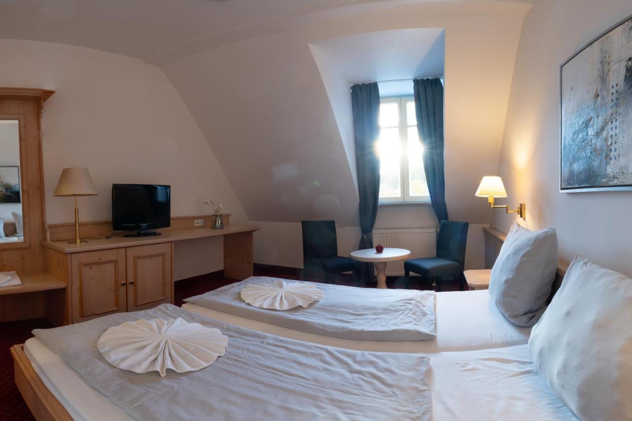 Deutenhof Hotel, Restaurant & Veranstaltung Bad Abbach Exteriör bild